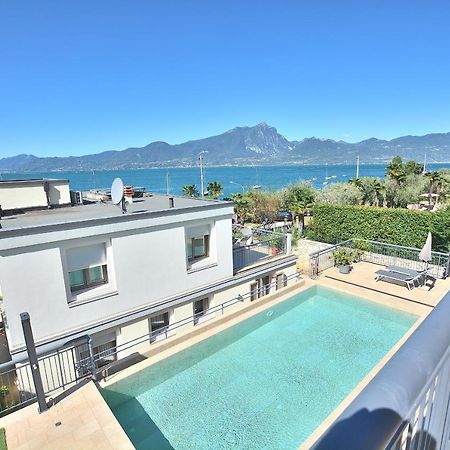 South Apartment With Pool Torri Del Benaco Luaran gambar